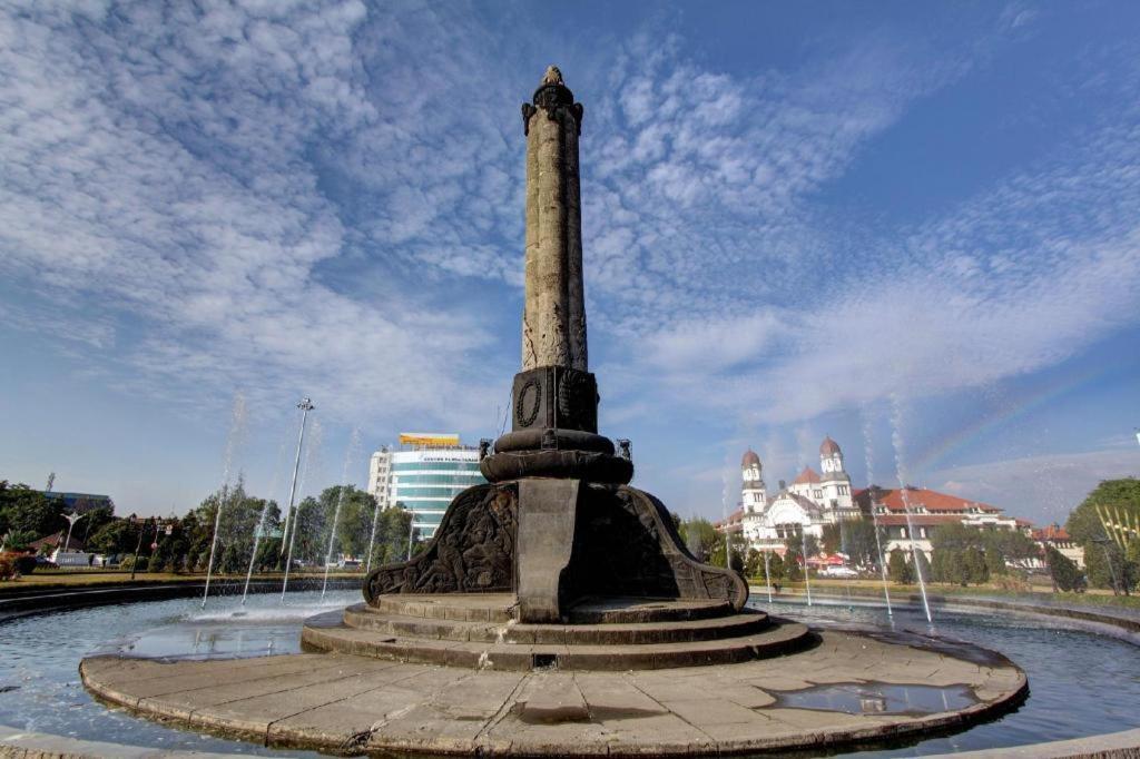 Guest House Nozz Semarang Exterior foto