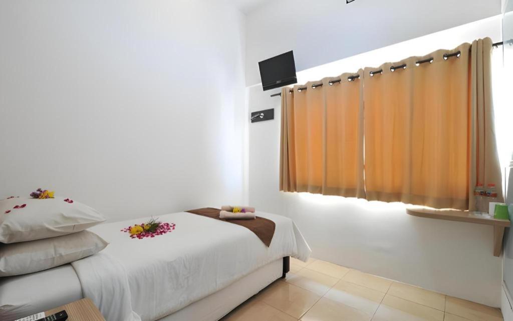 Guest House Nozz Semarang Exterior foto